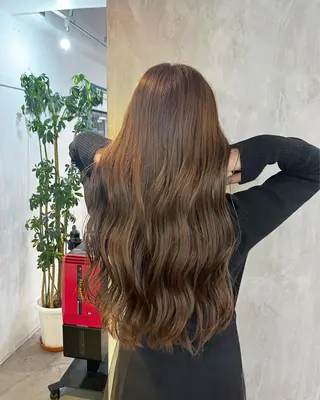 ロング カラー 髪質改善／縮毛矯正 関根青葉のヘアスタイル