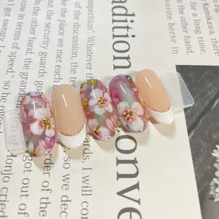 ネイル 奥園 良恵のネイルデザイン