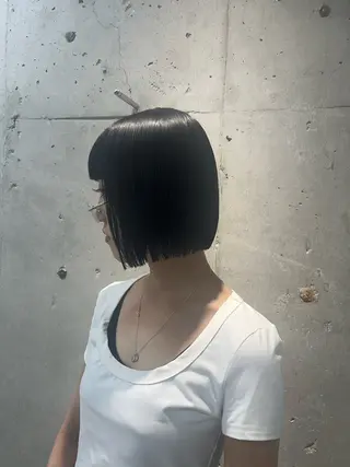 ショート ハイトーンレイヤー 🦋🌷Shuriのヘアスタイル