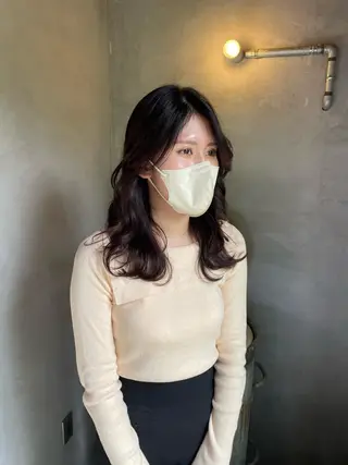 ミディアム 石田 まいやのヘアスタイル