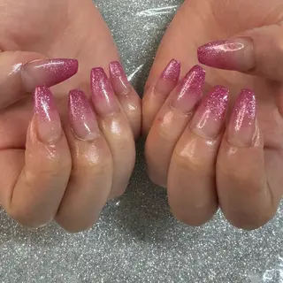 ネイル VIERU 🌈🎀💖のネイルデザイン
