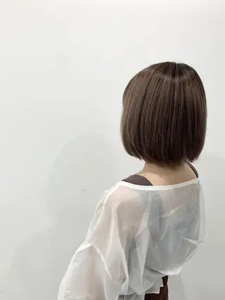 ショート カラー TAKUMI .のヘアスタイル