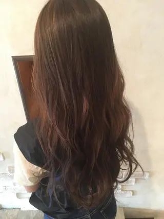 セミロング MAAT所属 AKANEのヘアスタイル