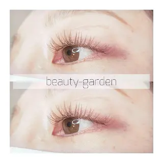 マツエク・マツパ U_la所属・U_la [ウーラ] 片岡の眉毛・アイブロウイメージ