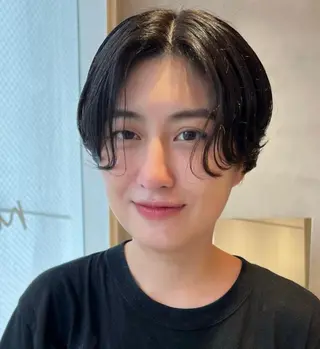 ショート ショート/ボブ/透明 感カラー/高橋あみのヘアスタイル