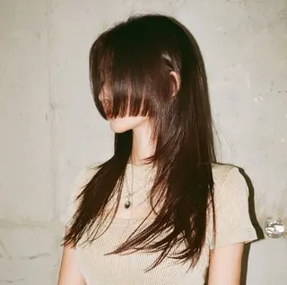 ロング カラー ✴︎UNU ✴︎モエカのヘアスタイル