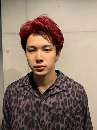 カラー メンズ だいち/ハイトーン/ デザインカラーのヘアスタイル