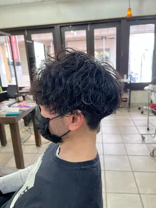 パーマ メンズ カ レラのヘアスタイル