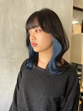 ミディアム 横山 奈央のヘアスタイル
