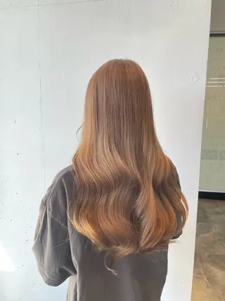 カラー ハイトーンカラー🩵 指名多数💗横山聖奈のヘアスタイル