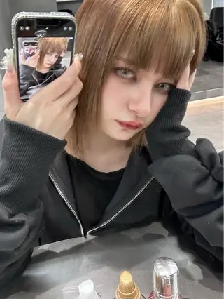 ミディアム カラー ONYX 表参道所属・表参道/ハイライト 髪質改善ストレートのヘアスタイル