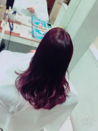 ロング カラー ヘアアレンジ ブリーチカラー🌈 嘉名 真樹のヘアスタイル