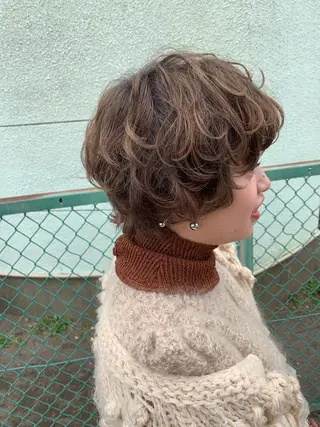 ショート カラー 🌙FLYCKA ☀️縮毛矯正のヘアスタイル