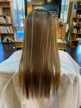 ロング oshare tom (スタイリスト)所属・人気🌻《髪質改善》 平井 綾乃のヘアスタイル