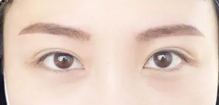 アイブロウ 佐藤 詩織のマツエク・マツパデザイン