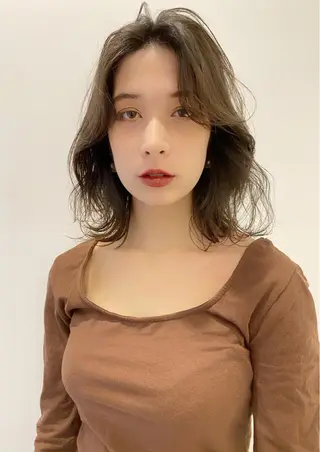 ロング Monan 新宿所属・ケイジ✨透明感 /艶カラー✨のヘアスタイル