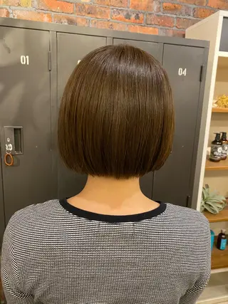 ショート カラー the BRIDGE 加藤みのりのヘアスタイル