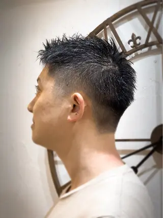 ショート メンズ スパイキー/ ピンパーマ/緑川雄也のヘアスタイル