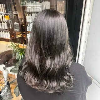 ロング カラー おくだ　りお /ハイトーンカラーのヘアスタイル
