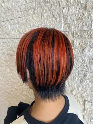 ショート カラー ハイトーン/推しカラ ー⛓💜ゆららのヘアスタイル