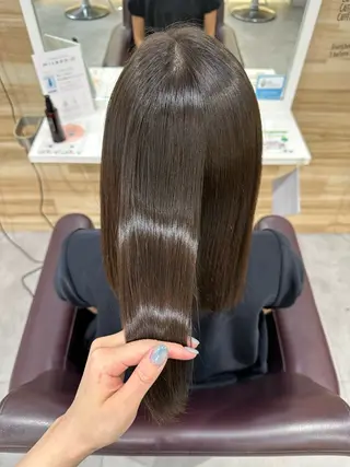 セミロング カラー 阪本 愛実のヘアスタイル