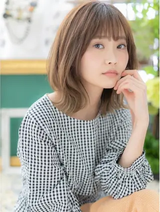 セミロング パーマ 小顔カット得意🌟 岩渕麻由のヘアスタイル