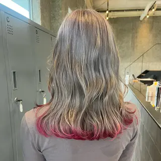 セミロング カラー ヘアアレンジ ボブハイトーン🦖 デザインMAMIのヘアスタイル