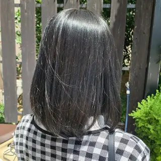 ミディアム カラー 多田 彩香のヘアスタイル