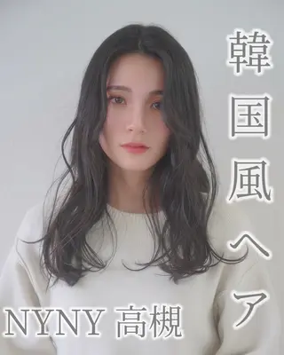 セミロング 顔周りレイヤーカット 透明感カラー達冨のヘアスタイル