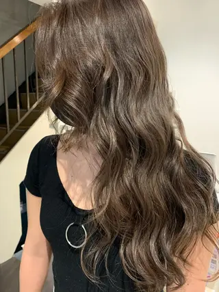 ロング カラー ヘアアレンジ 🎨カラー満足度 500%💫ヅル💫のヘアスタイル