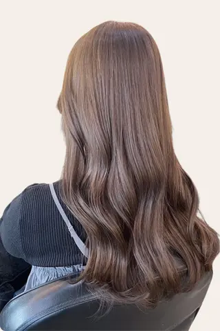 セミロング ニワ/レイヤーカット /透明感カラー💎のヘアスタイル