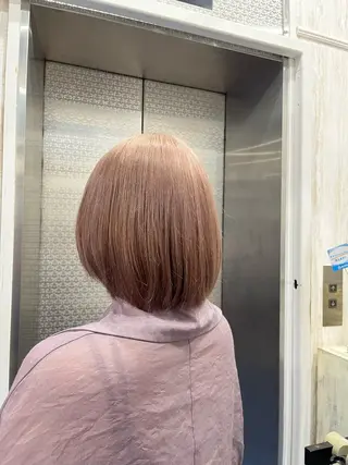 ミディアム white.梅田所属・White梅田  ／ COCOのヘアスタイル