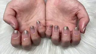 ネイル Amoureuse Satomiのネイルデザイン