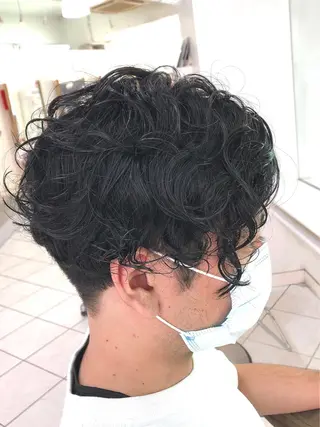 パーマ メンズ 保住 亮太のヘアスタイル