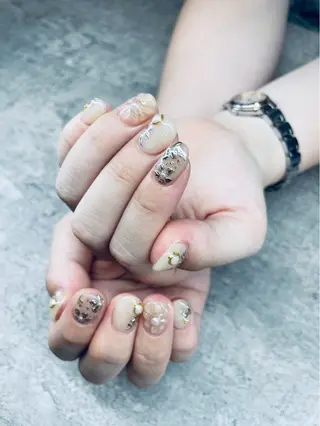 ネイル Roger 舞のネイルデザイン