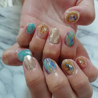 ネイル QULEONAIL所属・大城 裕麻のネイルデザイン