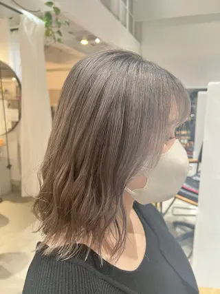 ミディアム APREKO SAYAKAのヘアスタイル