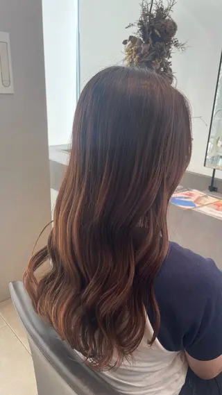 ロング Lolonois 森ノ宮/RINのヘアスタイル