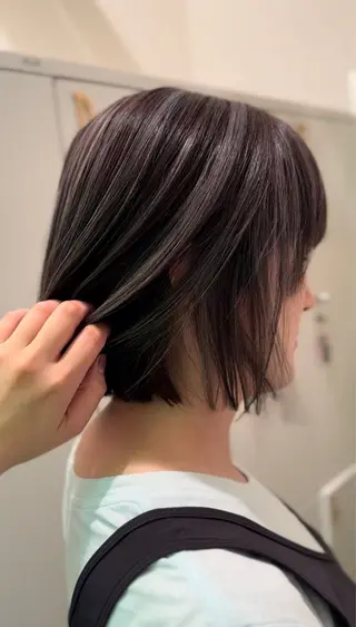 ミディアム 茅ヶ崎/ハイトーン /レイヤーカットのヘアスタイル