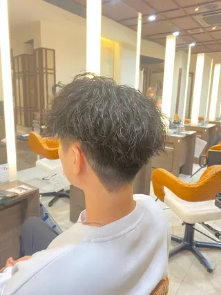 パーマ メンズ スパイラル波巻き パーマ井本汰壱のヘアスタイル