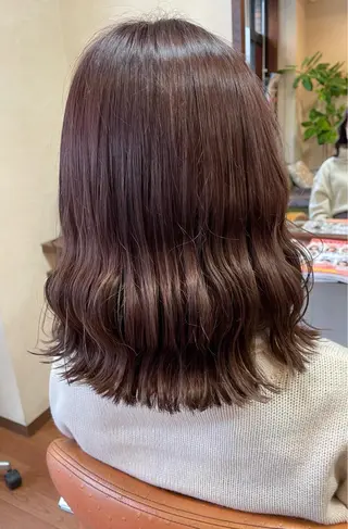 ミディアム カラー Vyuha ビューハのヘアスタイル