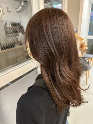 ミディアム カラー 松本 莉央のヘアスタイル