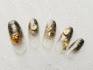 ネイル B.care自由ヶ丘所属・早坂  のネイルデザイン