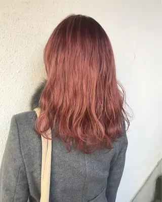 セミロング カラー インナーカラー/天神 ブリーチ/吉田のヘアスタイル