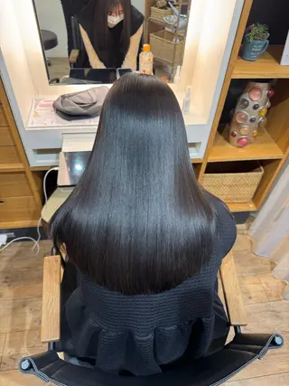 セミロング afloatkobe所属・美髪/髪質改善 川口凌弥のヘアスタイル