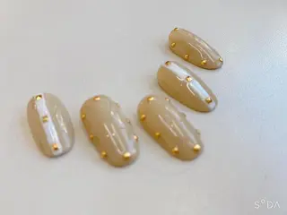 ネイル 【尾下】 ロイヤル•セラピストのネイルデザイン