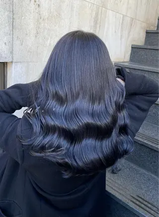 ロング カラー ミヤザキ タクトのヘアスタイル