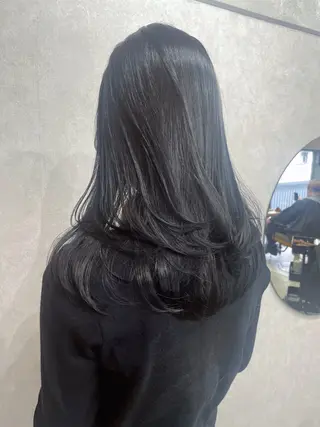 ロング カラー AIRI layer cut hairのヘアスタイル