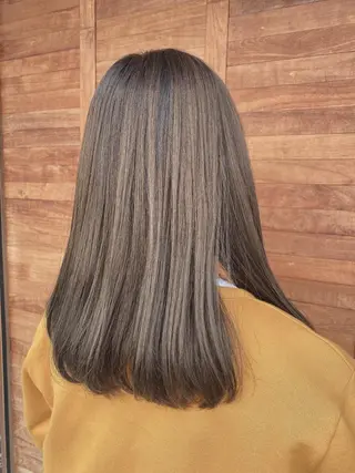 セミロング カラー ✳︎SERA✳︎ 平日のみご案内のマツエク・マツパデザイン
