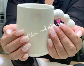ネイル U·Mi nail salon所属・U·MI 長さ出し専門店のネイルデザイン